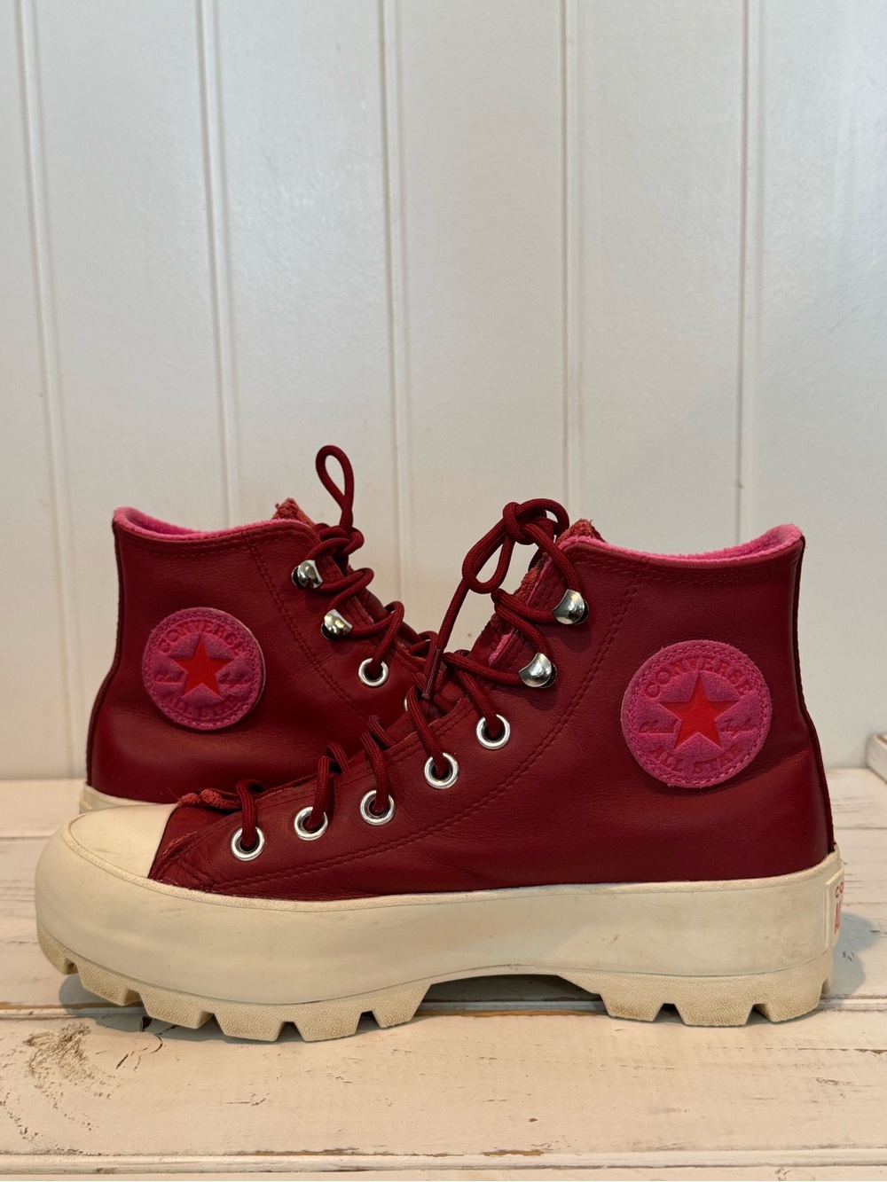 Converse Women’s Red Lace-Up Back Alley Brick Platform High-Top Boots Size 7